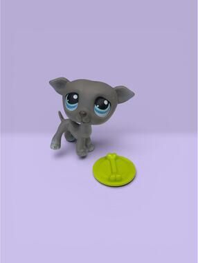 Hasbro Littlest Pet Shop #319 Greyhound LPS With Plate Accessory